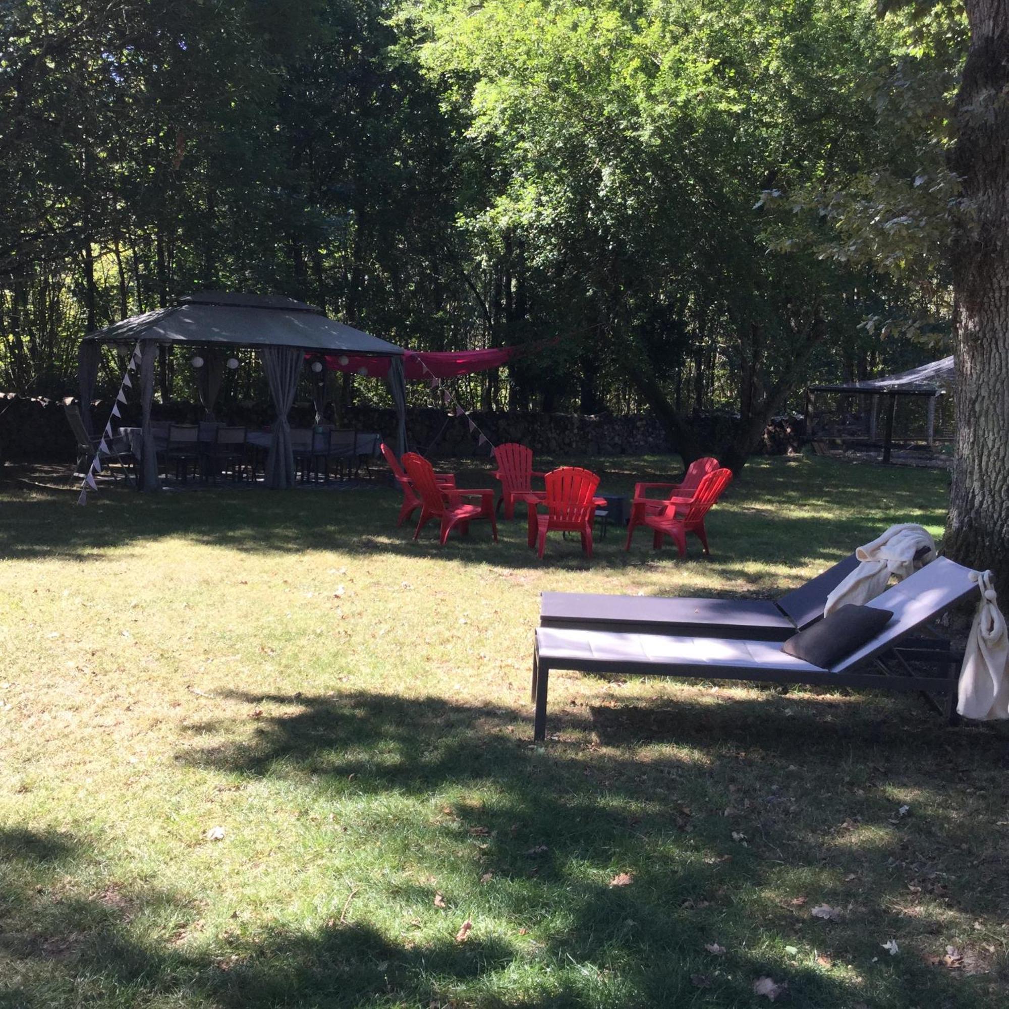 Colibri Loc - Insolite - 3 Etoiles - Parc - Etang - Familles - Soiree Ok Brigne 外观 照片